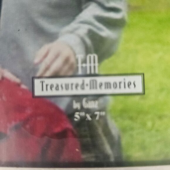 GANZ Aluminum 3 Generation Picture Frame Holds 5" By 7" Photo, New, Silver Tone - Picture 5 of 12